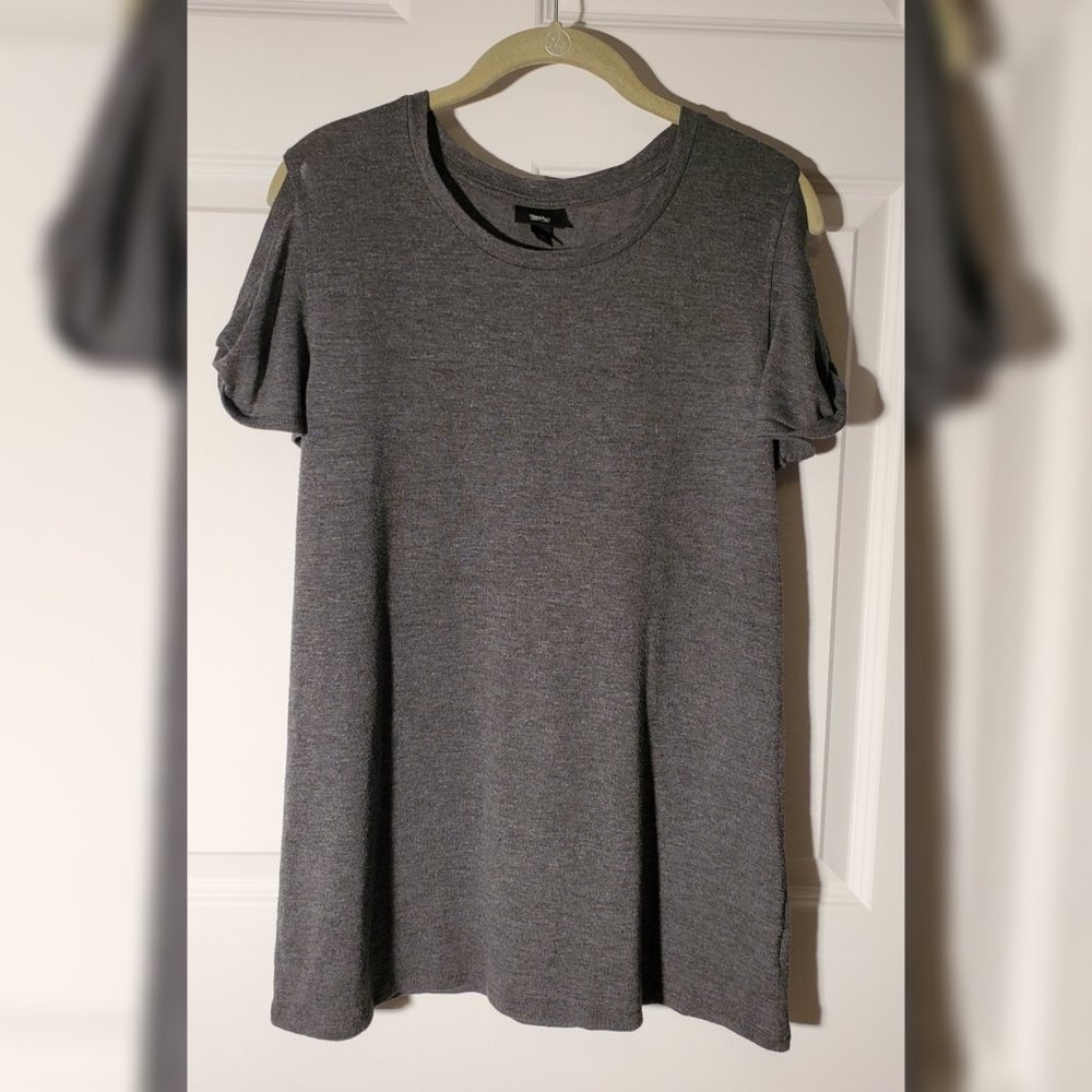 Gray twist-sleeve shirt